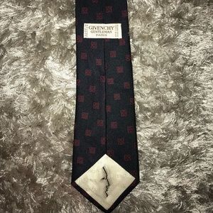 Givenchy tie